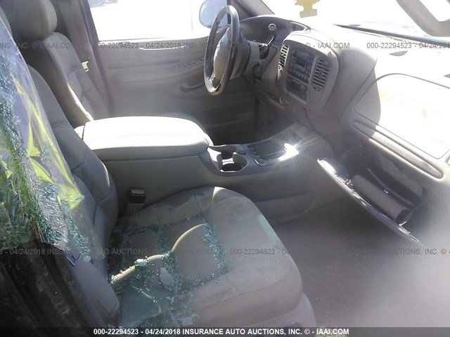 5LMEU27R72LJ17837 - 2002 LINCOLN NAVIGATOR BLACK photo 5