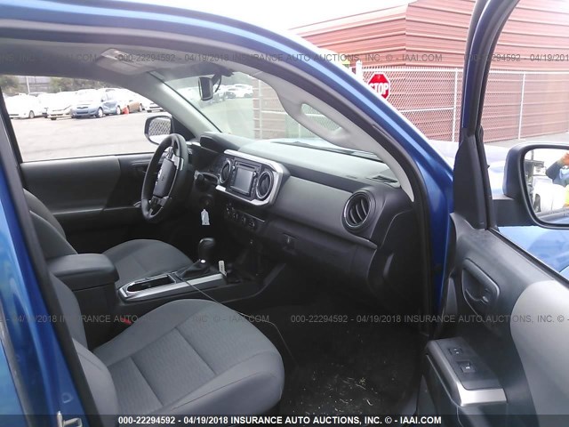 3TMDZ5BN4GM011717 - 2016 TOYOTA TACOMA DBL CAB/SR5/TRD SPORT/OR BLUE photo 5