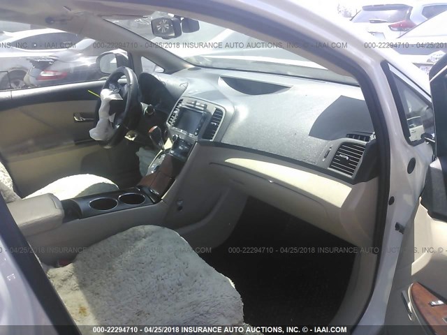 4T3ZE11A69U002222 - 2009 TOYOTA VENZA WHITE photo 5