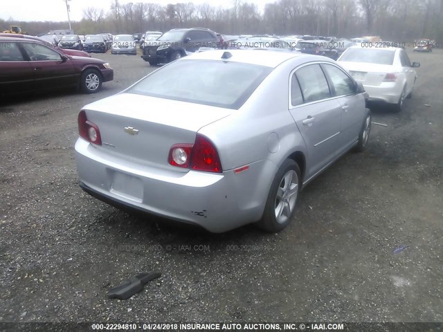 1G1ZB5E08CF267811 - 2012 CHEVROLET MALIBU LS 银色 照片 4