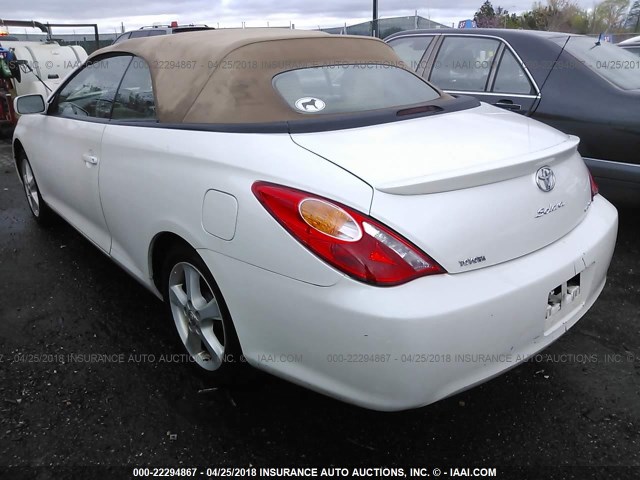 4T1FA38P74U031301 - 2004 TOYOTA CAMRY SOLARA SE/SLE WHITE photo 3