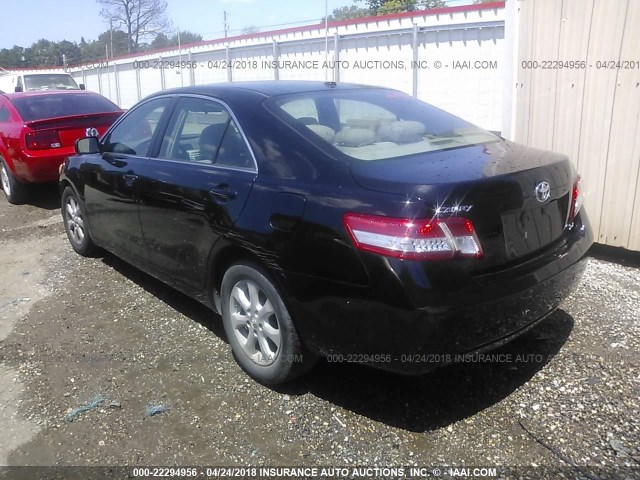 4T4BF3EK5BR212005 - 2011 TOYOTA CAMRY SE/LE/XLE BLACK photo 3