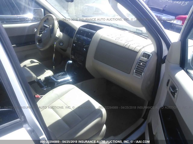 1FMCU0E72CKB88807 - 2012 FORD ESCAPE LIMITED WHITE photo 5