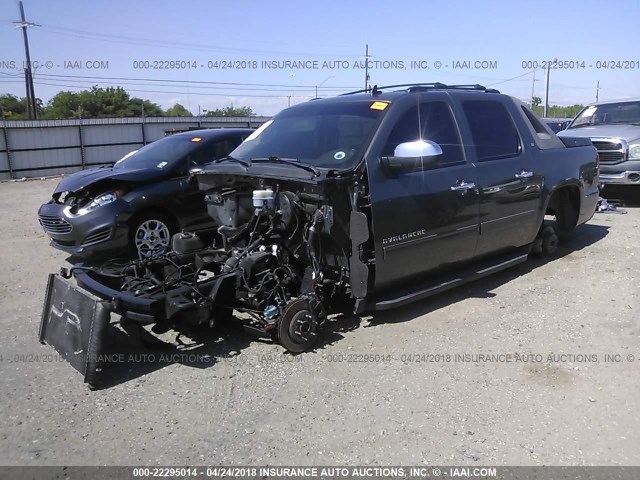 3GNMCFE03BG263903 - 2011 CHEVROLET AVALANCHE LT GRAY photo 2