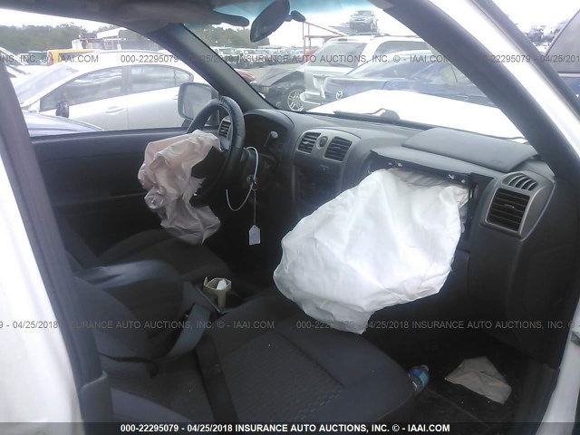 1GCCS138968200142 - 2006 CHEVROLET COLORADO WHITE photo 5