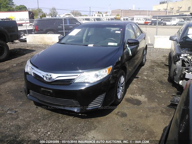 4T1BF1FK1DU208436 - 2013 TOYOTA CAMRY L/SE/LE/XLE 黑色 照片 2