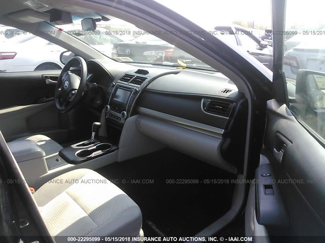 4T1BF1FK1DU208436 - 2013 TOYOTA CAMRY L/SE/LE/XLE 黑色 照片 5