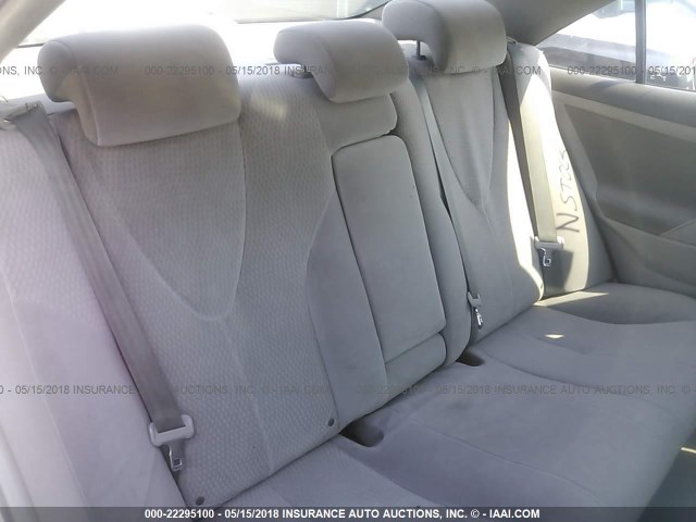 4T1BF3EK5BU714605 - 2011 TOYOTA CAMRY SE/LE/XLE WHITE photo 8