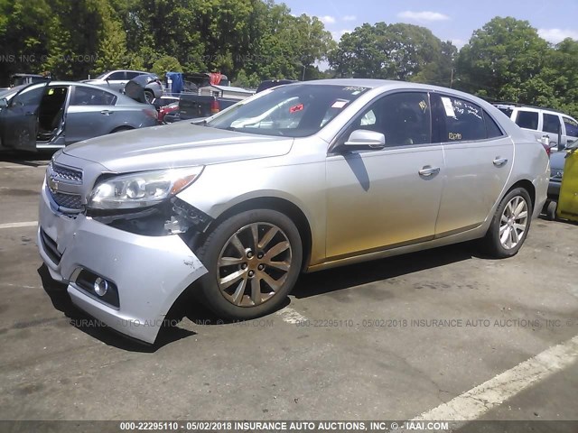 1G11H5SA5DF311533 - 2013 CHEVROLET MALIBU LTZ 银色 照片 2