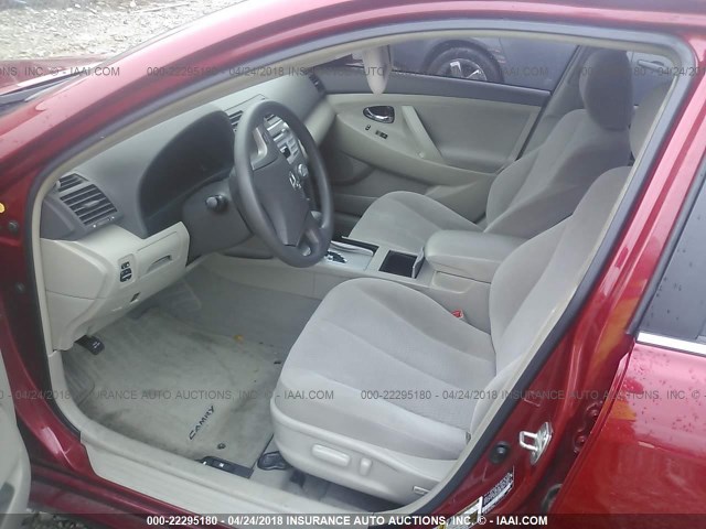 4T4BF3EKXAR001915 - 2010 TOYOTA CAMRY SE/LE/XLE RED photo 5