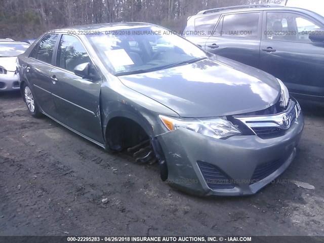 4T1BF1FK0CU575617 - 2012 TOYOTA CAMRY SE/LE/XLE GREEN photo 1