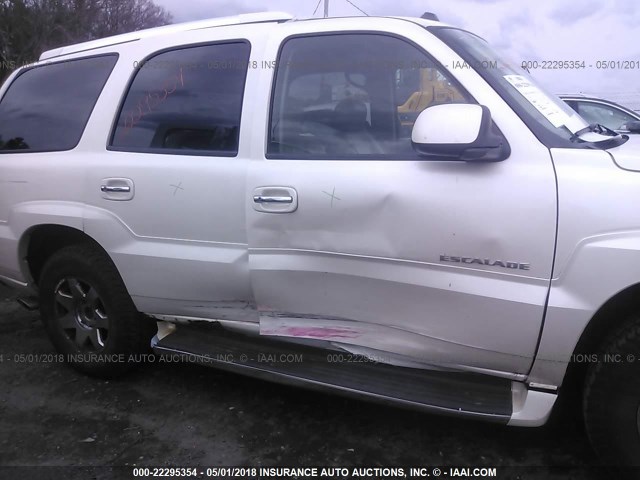 1GYEK63N34R307023 - 2004 CADILLAC ESCALADE LUXURY თეთრი ფოტო 6