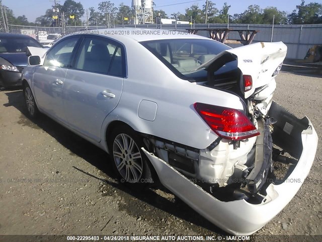 4T1BK36B76U121375 - 2006 TOYOTA AVALON XL/XLS/TOURING/LIMITED WHITE photo 3