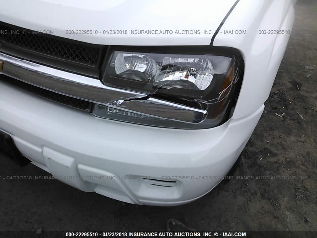 1GNDS13S282135213 - 2008 CHEVROLET TRAILBLAZER LS/LT WHITE photo 6