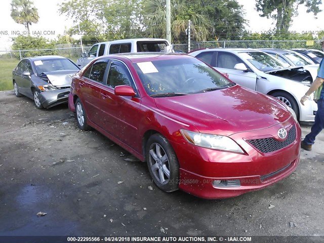 4T1BK46K88U062698 - 2008 TOYOTA CAMRY LE/XLE/SE წითელი ფოტო 1