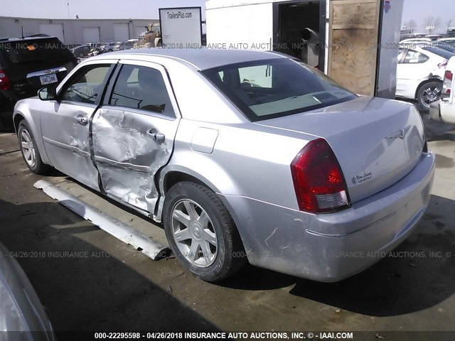 2C3JA53G95H109491 - 2005 CHRYSLER 300 TOURING SILVER photo 3