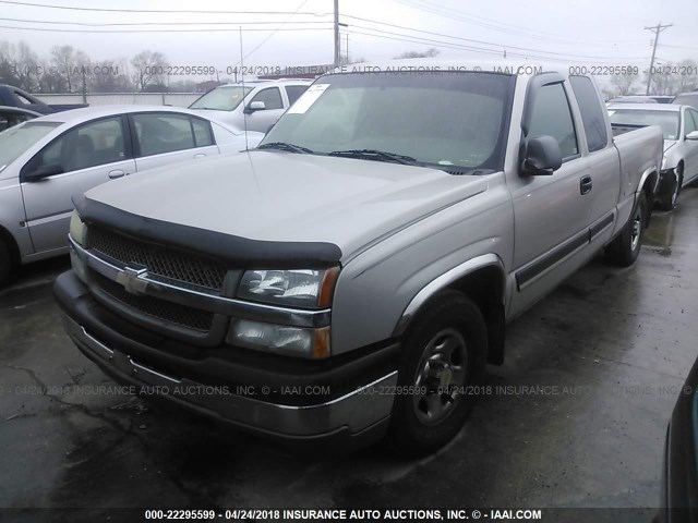 1GCEC19V24Z215060 - 2004 CHEVROLET SILVERADO C1500 SILVER photo 2