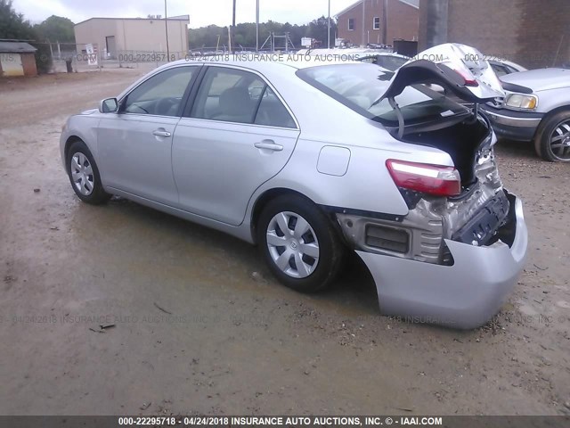 4T1BE46K67U518123 - 2007 TOYOTA CAMRY NEW GENERAT CE/LE/XLE/SE SILVER photo 3