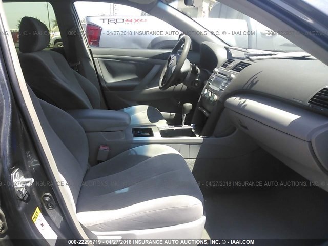 4T1BE46K97U642208 - 2007 TOYOTA CAMRY NEW GENERAT CE/LE/XLE/SE GRAY photo 5