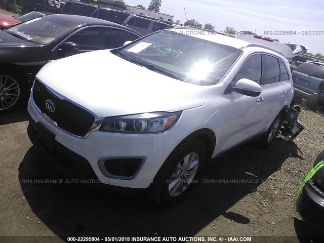 5XYPGDA51GG014232 - 2016 KIA SORENTO LX/L WHITE photo 2