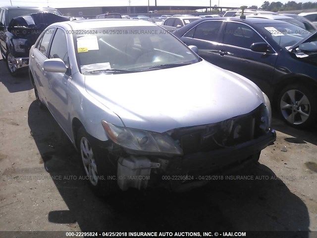 4T1BK46K08U562564 - 2008 TOYOTA CAMRY LE/XLE/SE 银色 照片 1