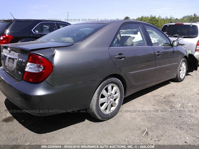 4T1BF30K52U531289 - 2002 TOYOTA CAMRY LE/XLE/SE 灰色 照片 4