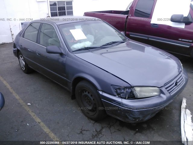 JT2BF22K6W0115432 - 1998 TOYOTA CAMRY CE/LE/XLE GRAY photo 1