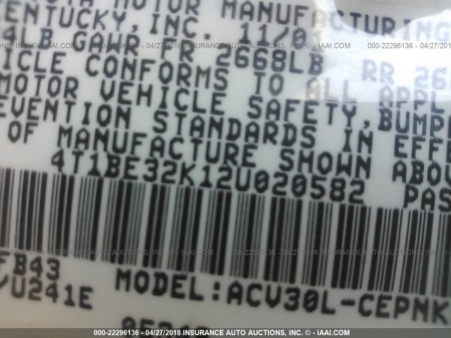 4T1BE32K12U020582 - 2002 TOYOTA CAMRY LE/XLE/SE WHITE photo 9