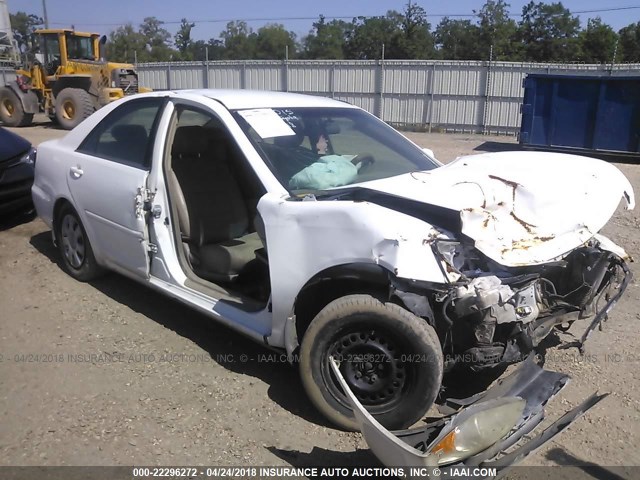 4T1BE32K52U030015 - 2002 TOYOTA CAMRY LE/XLE/SE თეთრი ფოტო 1