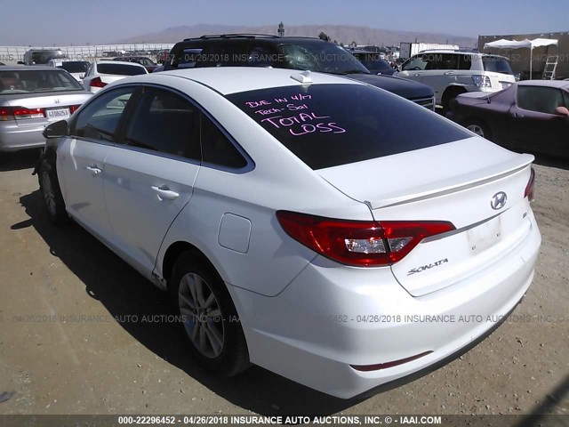 5NPE24AA8FH134510 - 2015 HYUNDAI SONATA ECO WHITE photo 3