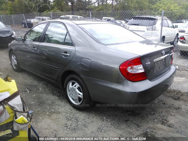 4T1BE32K74U831998 - 2004 TOYOTA CAMRY LE/XLE/SE ნაცრისფერი ფოტო 3