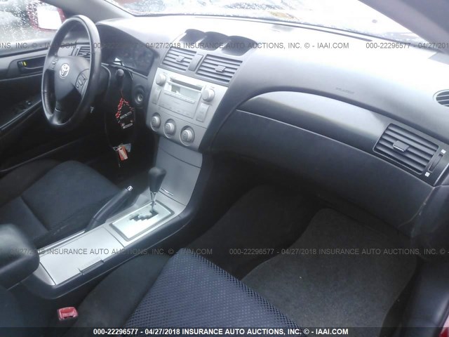 4T1CE38P06U595432 - 2006 TOYOTA CAMRY SOLARA SE/SLE წითელი ფოტო 5