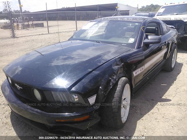 1ZVFT82H975342723 - 2007 FORD MUSTANG GT BLACK photo 2
