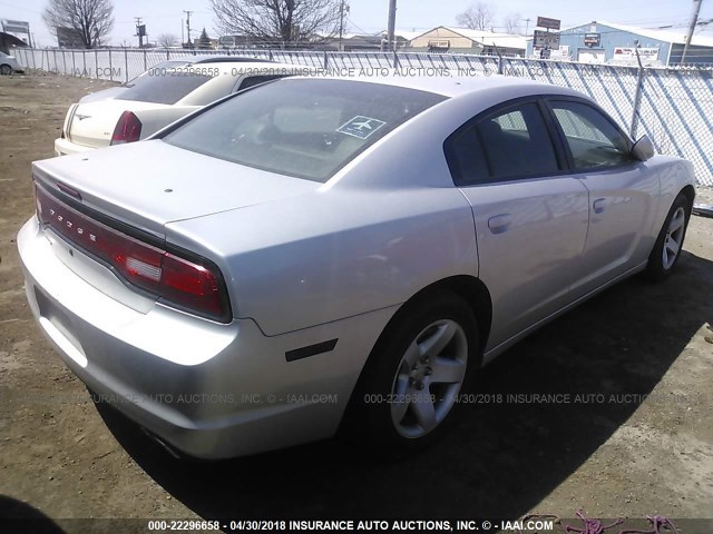 2C3CDXAT0CH204031 - 2012 DODGE CHARGER POLICE SILVER photo 4