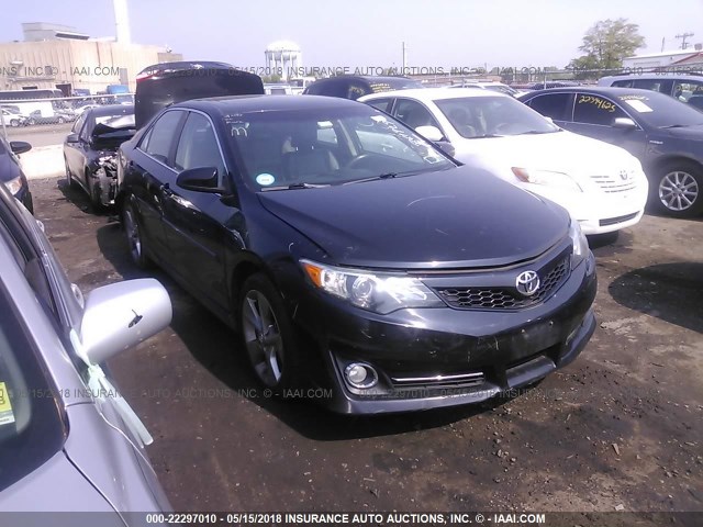 4T1BF1FKXEU861929 - 2014 TOYOTA CAMRY L/SE/LE/XLE 黑色 照片 1