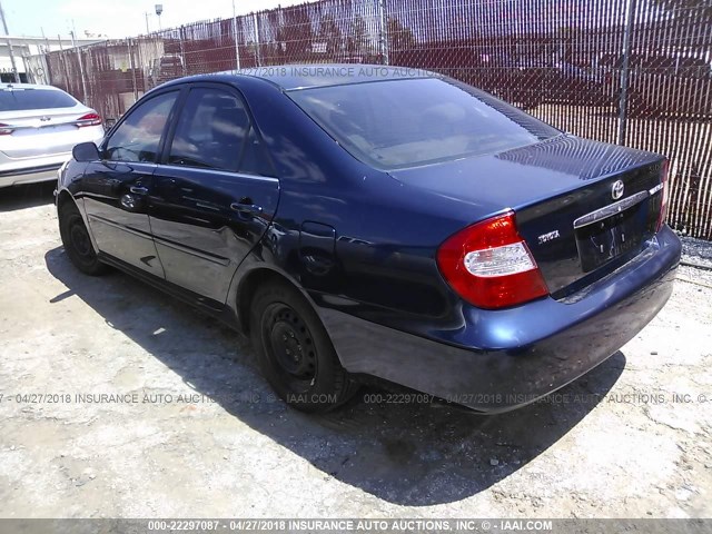 4T1BE32K73U249866 - 2003 TOYOTA CAMRY LE/XLE/SE ლურჯი ფოტო 3