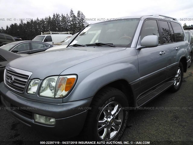 JTJHT00W353552254 - 2005 LEXUS LX 470 SILVER photo 2