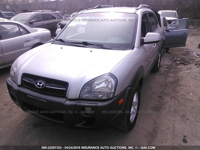 KM8JN72D85U124544 - 2005 HYUNDAI TUCSON GLS/LX SILVER photo 2