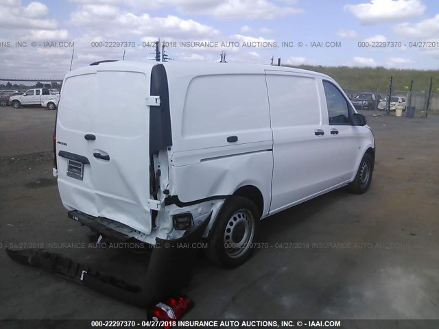 WD3PG2EA5G3119608 - 2016 MERCEDES-BENZ METRIS WHITE photo 4