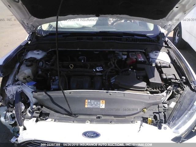 3FA6P0H70DR150225 - 2013 FORD FUSION SE WHITE photo 10