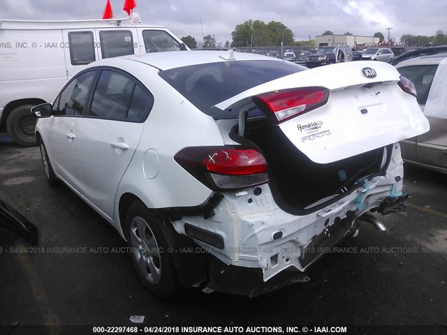 3KPFL4A70HE143697 - 2017 KIA FORTE LX/S WHITE photo 3