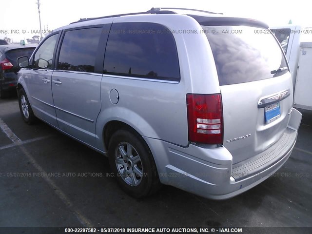 2A4RR5D10AR157090 - 2010 CHRYSLER TOWN & COUNTRY TOURING SILVER photo 3