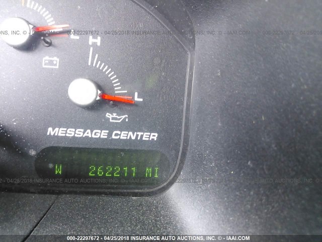 1FMFU16W73LC60281 - 2003 FORD EXPEDITION XLT ნაცრისფერი ფოტო 7