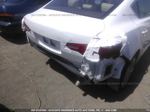 19VDE1F77DE014710 - 2013 ACURA ILX 20 TECH WHITE photo 6