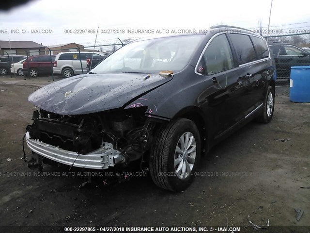 2C4RC1BG6HR538900 - 2017 CHRYSLER PACIFICA TOURING L BLACK photo 2