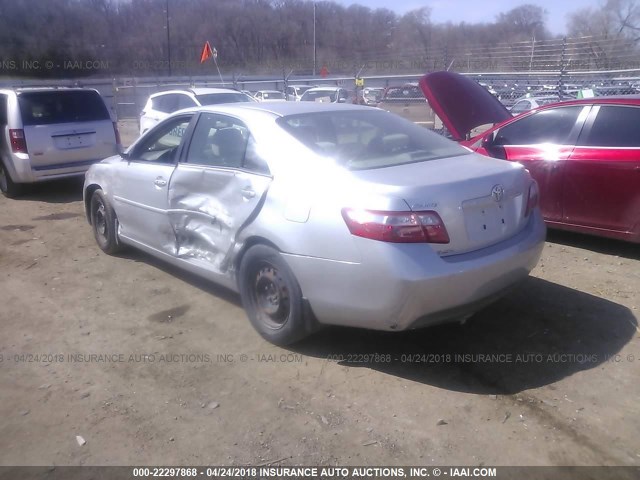 4T4BE46K07R002720 - 2007 TOYOTA CAMRY NEW GENERAT CE/LE/XLE/SE SILVER photo 3