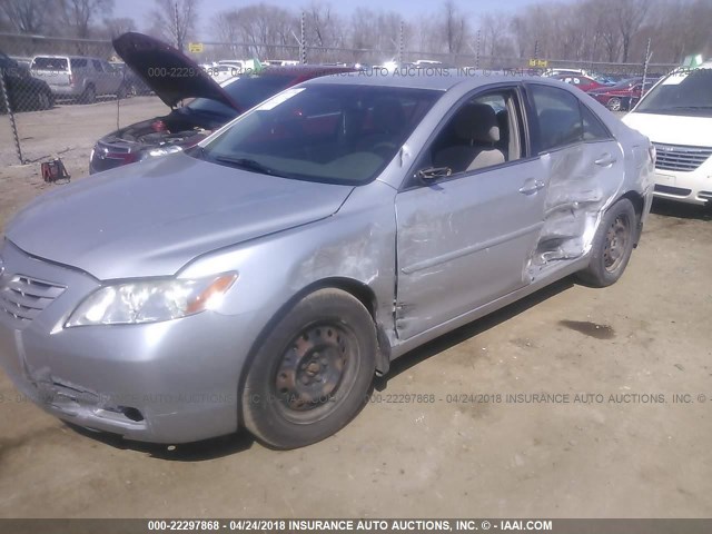 4T4BE46K07R002720 - 2007 TOYOTA CAMRY NEW GENERAT CE/LE/XLE/SE SILVER photo 6