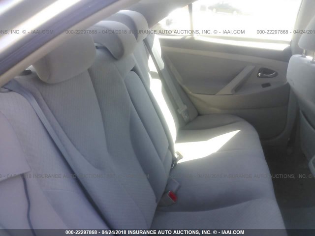 4T4BE46K07R002720 - 2007 TOYOTA CAMRY NEW GENERAT CE/LE/XLE/SE SILVER photo 8