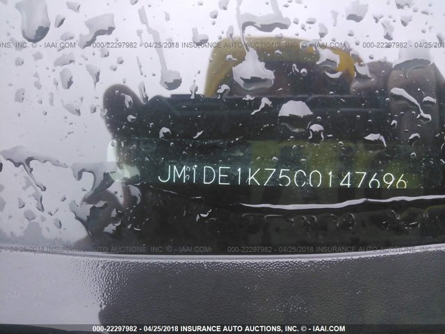 JM1DE1KZ5C0147696 - 2012 MAZDA MAZDA2 WHITE photo 9