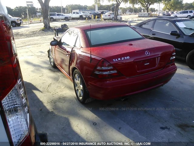 WDBKK49F83F283555 - 2003 MERCEDES-BENZ SLK 230 KOMPRESSOR RED photo 3